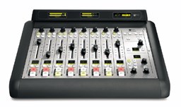 Toon details voor Axia iQ 8+8-Fader set + QOR.32 console engine Afbeelding van Axia iQ 8+8-Fader set + QOR.32 console engine