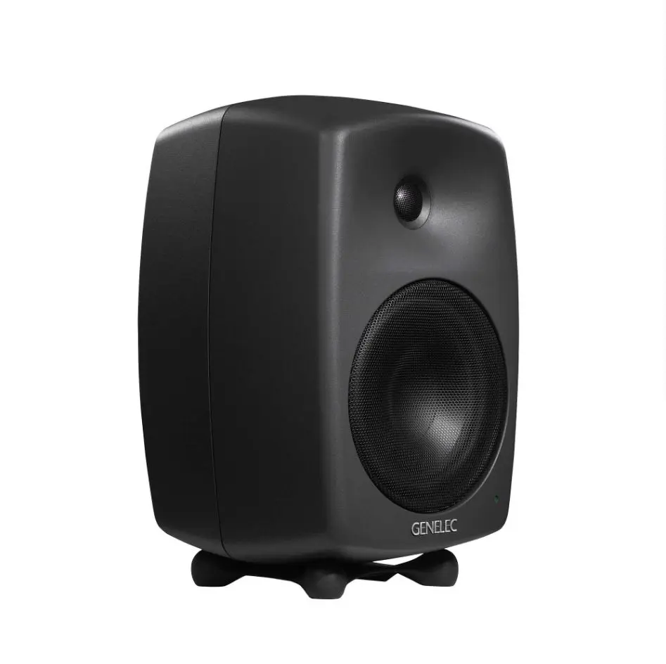 Genelec 8040B Compacte 2-weg actieve monitor schuin